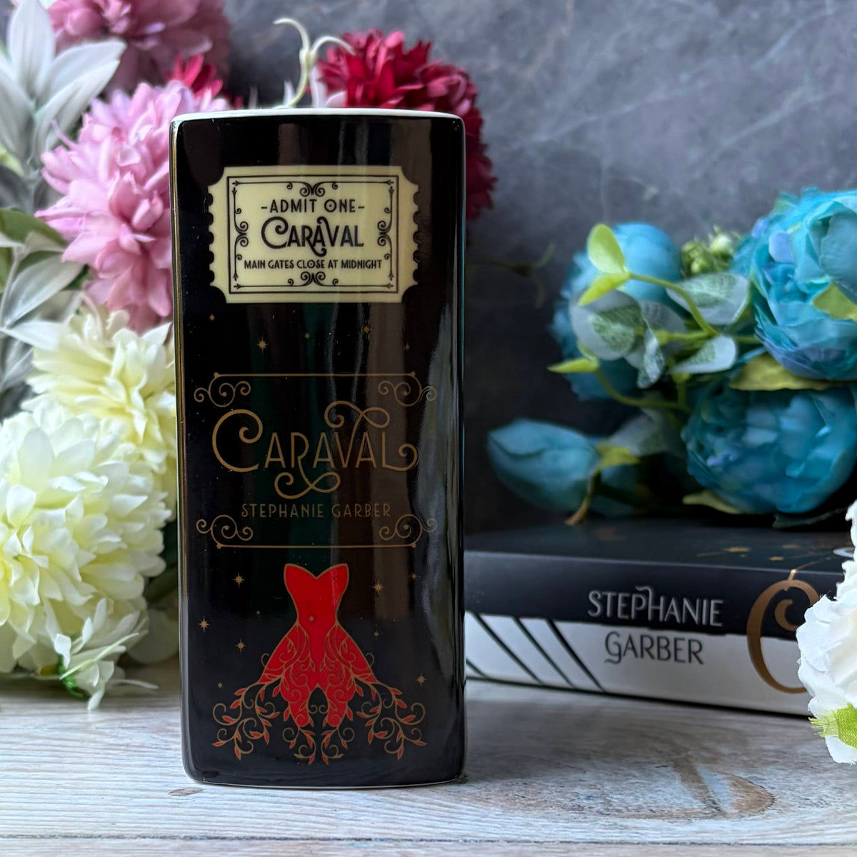 Caraval Bookpot
