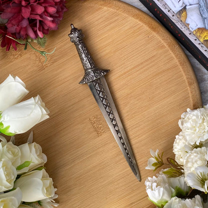 From Blood and Ash Poppy Replica